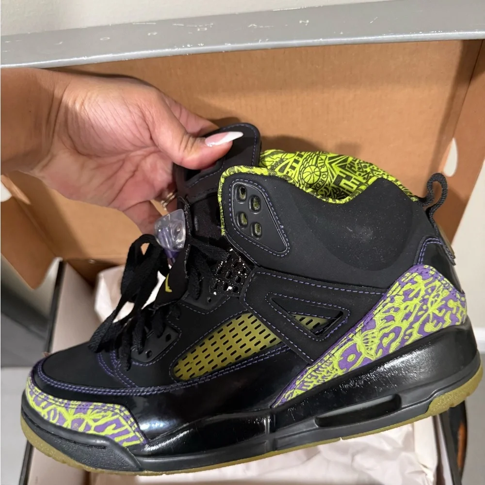 Nike Air Jordan spiz’ike “citron”Purple Lime Green size 9.5